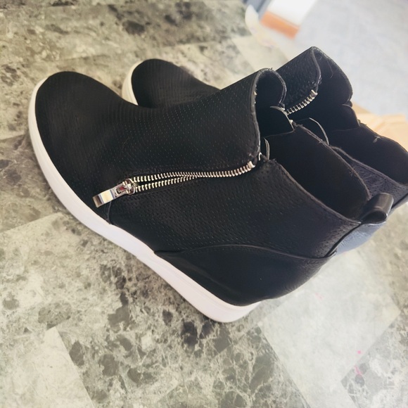 Black Women's Ankle Boots - Picture 1 of 1